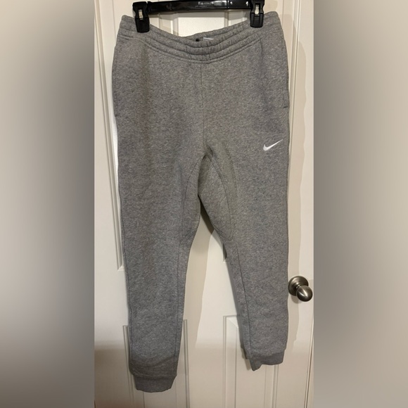 Nike Pants - Nike Grey Sweatpants 28" Inseam Size Small